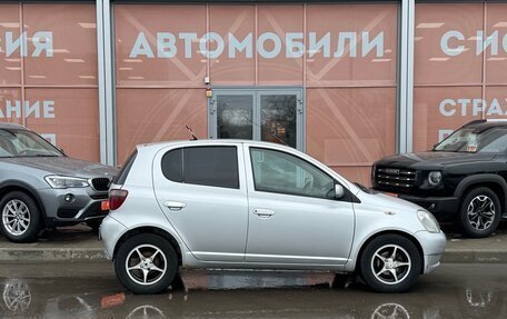 Toyota Vitz, 2000 год, 420 000 рублей, 4 фотография