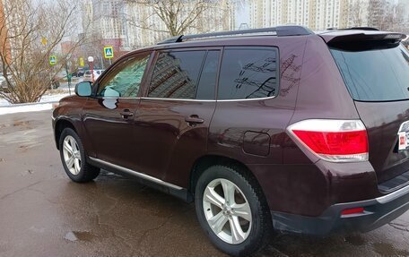 Toyota Highlander III, 2010 год, 1 550 000 рублей, 3 фотография