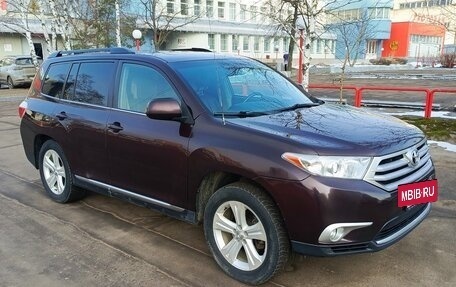 Toyota Highlander III, 2010 год, 1 550 000 рублей, 4 фотография