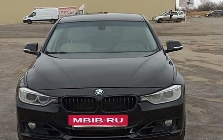 BMW 3 серия, 2012 год, 1 700 000 рублей, 2 фотография