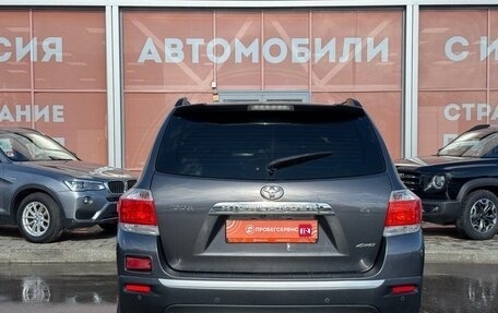 Toyota Highlander III, 2012 год, 1 899 000 рублей, 6 фотография