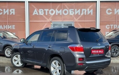 Toyota Highlander III, 2012 год, 1 899 000 рублей, 7 фотография