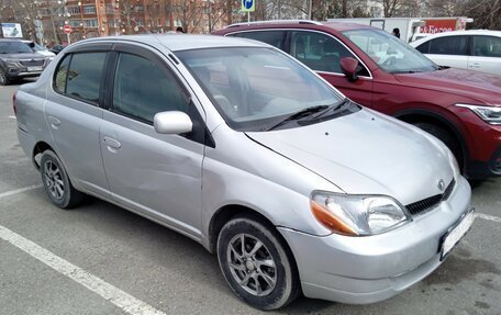 Toyota Platz, 2000 год, 320 000 рублей, 3 фотография