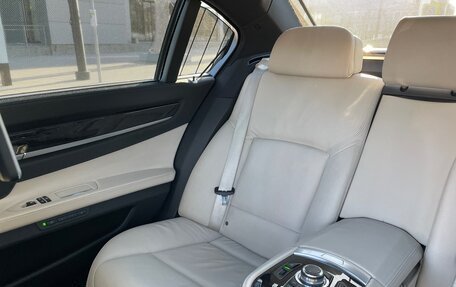 BMW 7 серия, 2013 год, 1 899 000 рублей, 12 фотография