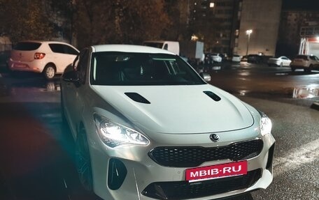 KIA Stinger I, 2018 год, 2 850 000 рублей, 2 фотография