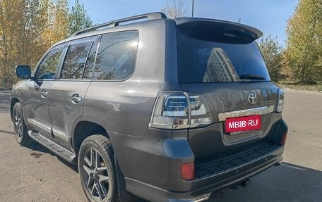 Toyota Land Cruiser 200, 2008 год, 3 100 000 рублей, 18 фотография