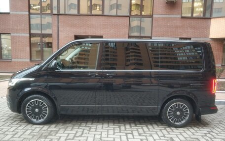 Volkswagen Multivan T6 рестайлинг, 2020 год, 6 100 000 рублей, 5 фотография