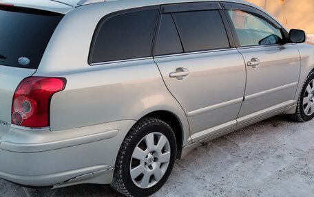 Toyota Avensis III рестайлинг, 2006 год, 900 000 рублей, 4 фотография