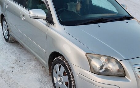 Toyota Avensis III рестайлинг, 2006 год, 900 000 рублей, 2 фотография