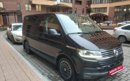 Volkswagen Multivan T6 рестайлинг, 2020 год, 6 100 000 рублей, 7 фотография