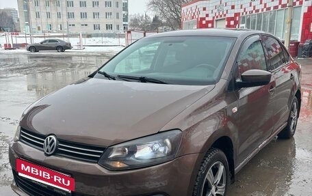 Volkswagen Polo VI (EU Market), 2015 год, 650 000 рублей, 2 фотография