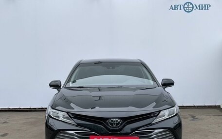 Toyota Camry, 2019 год, 3 200 000 рублей, 2 фотография