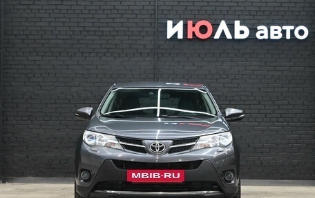 Toyota RAV4, 2013 год, 1 940 000 рублей, 2 фотография