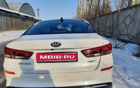 KIA Optima IV, 2018 год, 2 250 000 рублей, 18 фотография