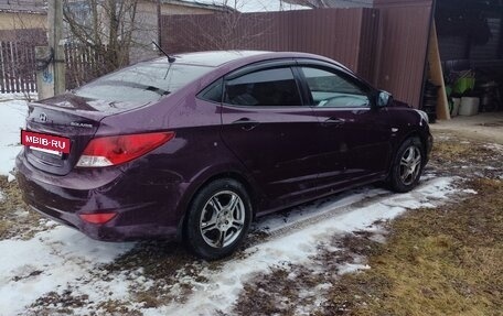 Hyundai Solaris II рестайлинг, 2011 год, 740 000 рублей, 5 фотография