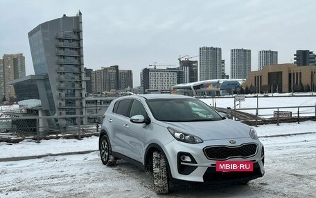 KIA Sportage IV рестайлинг, 2020 год, 2 775 000 рублей, 2 фотография