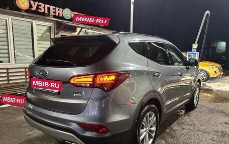 Hyundai Santa Fe III рестайлинг, 2018 год, 2 550 000 рублей, 3 фотография