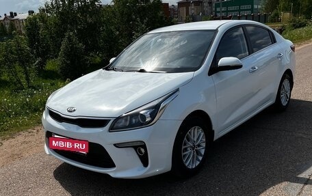 KIA Rio IV, 2017 год, 1 050 000 рублей, 2 фотография