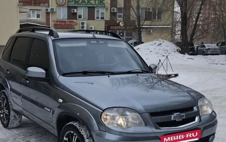 Chevrolet Niva I рестайлинг, 2012 год, 590 000 рублей, 4 фотография