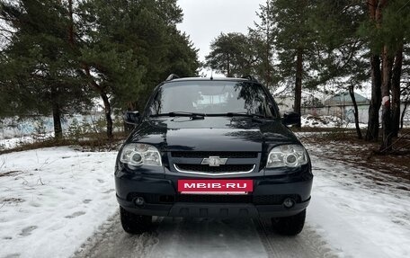 Chevrolet Niva I рестайлинг, 2010 год, 480 000 рублей, 3 фотография