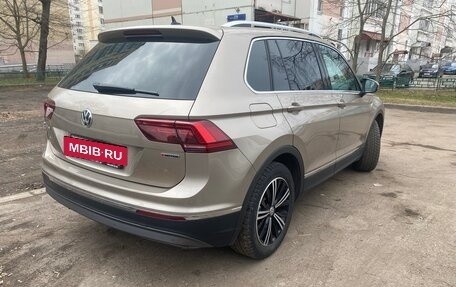 Volkswagen Tiguan II, 2018 год, 3 000 000 рублей, 15 фотография