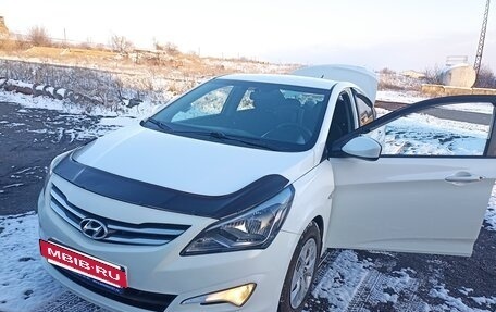 Hyundai Solaris II рестайлинг, 2016 год, 1 150 000 рублей, 2 фотография