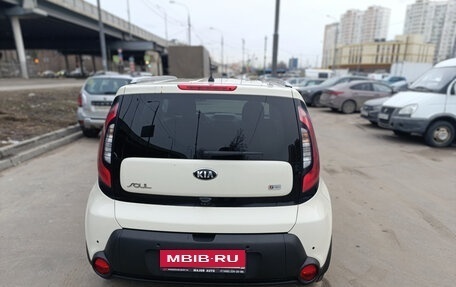 KIA Soul II рестайлинг, 2016 год, 1 400 000 рублей, 6 фотография