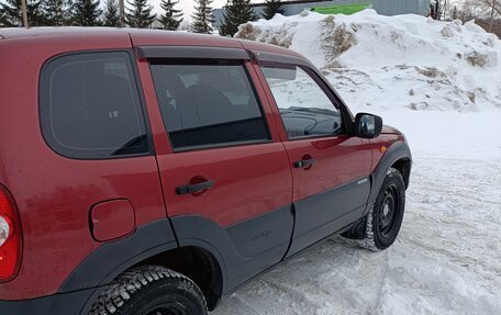 Chevrolet Niva I рестайлинг, 2010 год, 380 000 рублей, 3 фотография