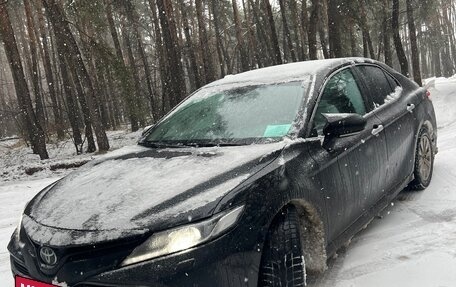 Toyota Camry, 2019 год, 2 700 000 рублей, 2 фотография