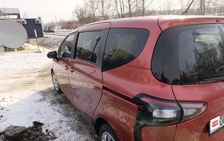 Toyota Sienta II, 2016 год, 1 300 000 рублей, 2 фотография