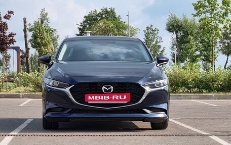 Mazda 3, 2019 год, 2 600 000 рублей, 2 фотография