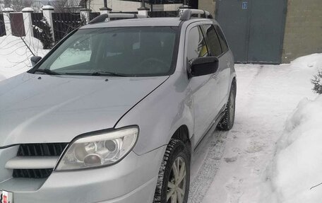 Mitsubishi Outlander III рестайлинг 3, 2006 год, 950 000 рублей, 4 фотография