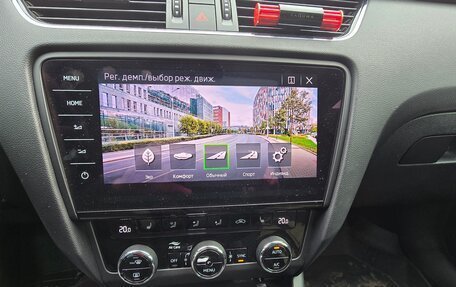 Skoda Octavia RS, 2019 год, 2 999 999 рублей, 25 фотография