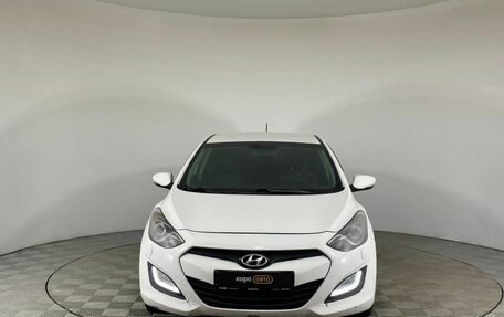 Hyundai i30 II рестайлинг, 2014 год, 800 000 рублей, 2 фотография