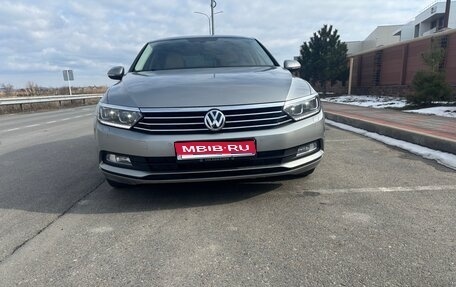 Volkswagen Passat B8 рестайлинг, 2016 год, 2 350 000 рублей, 1 фотография