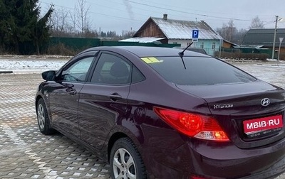 Hyundai Solaris II рестайлинг, 2013 год, 900 000 рублей, 1 фотография