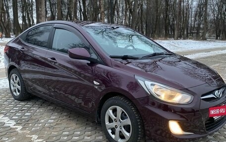 Hyundai Solaris II рестайлинг, 2013 год, 900 000 рублей, 9 фотография