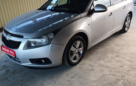 Chevrolet Cruze II, 2011 год, 740 000 рублей, 1 фотография