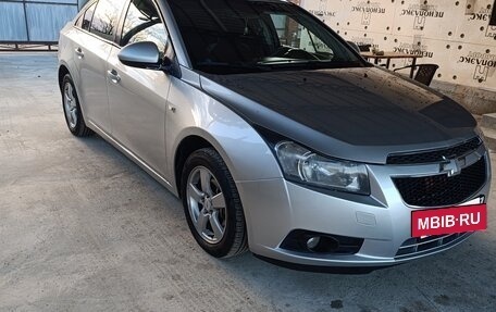 Chevrolet Cruze II, 2011 год, 740 000 рублей, 7 фотография