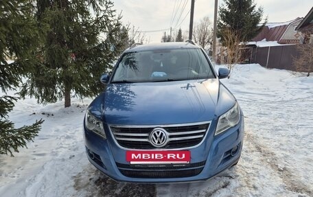 Volkswagen Tiguan I, 2011 год, 1 300 000 рублей, 2 фотография