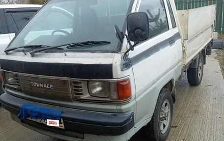 Toyota Town Ace III, 1993 год, 550 000 рублей, 4 фотография