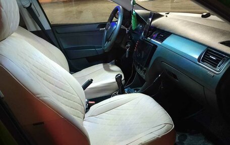 Skoda Rapid I, 2017 год, 1 050 000 рублей, 4 фотография