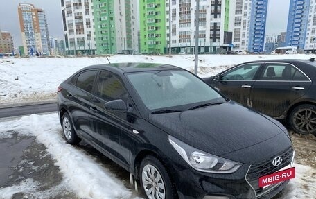 Hyundai Solaris II рестайлинг, 2017 год, 1 100 000 рублей, 2 фотография