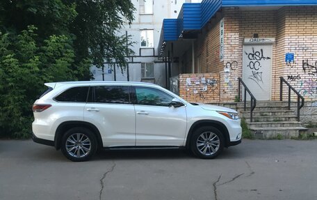 Toyota Highlander III, 2014 год, 2 900 000 рублей, 1 фотография