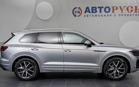 Volkswagen Touareg III, 2018 год, 5 888 000 рублей, 5 фотография