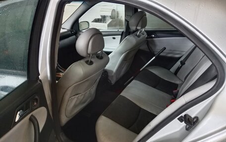 Mercedes-Benz C-Класс, 2000 год, 555 000 рублей, 11 фотография