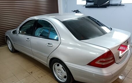 Mercedes-Benz C-Класс, 2000 год, 555 000 рублей, 4 фотография