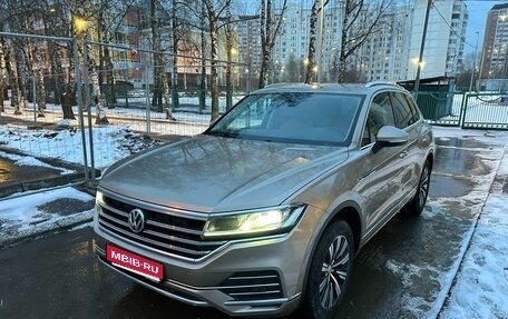 Volkswagen Touareg III, 2018 год, 4 690 000 рублей, 1 фотография