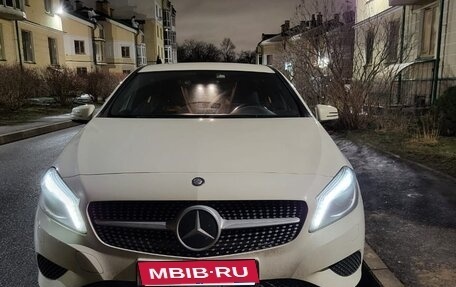 Mercedes-Benz A-Класс, 2014 год, 1 850 000 рублей, 2 фотография