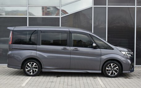 Honda Stepwgn IV, 2020 год, 2 730 000 рублей, 5 фотография